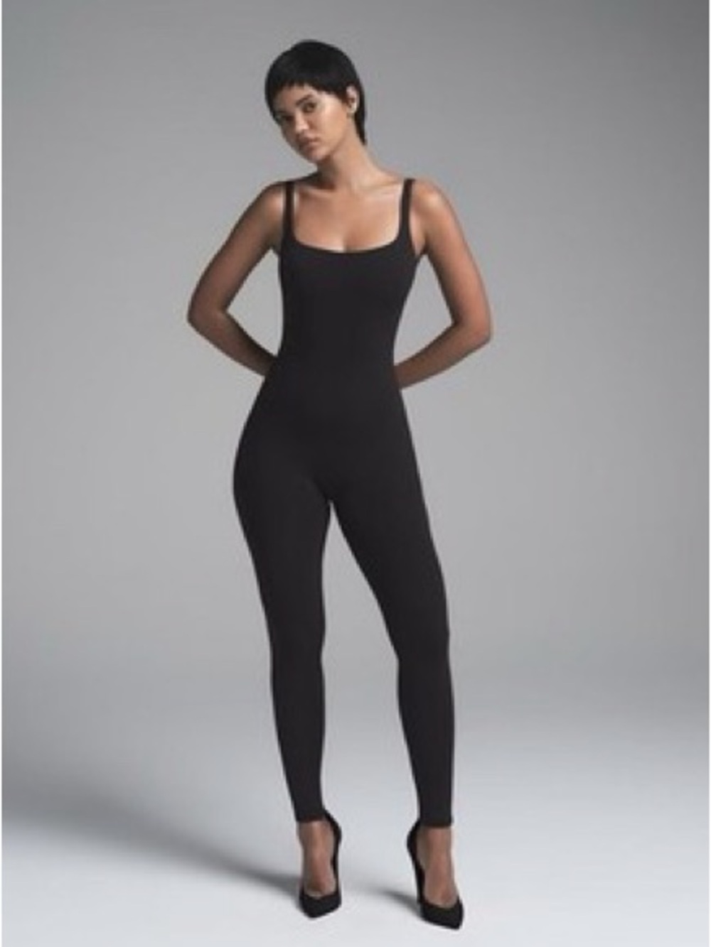 Skims fits everybody square neck low back onesie